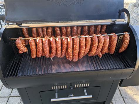 How To Smoke Kielbasa In A Smoker - Recipes.net