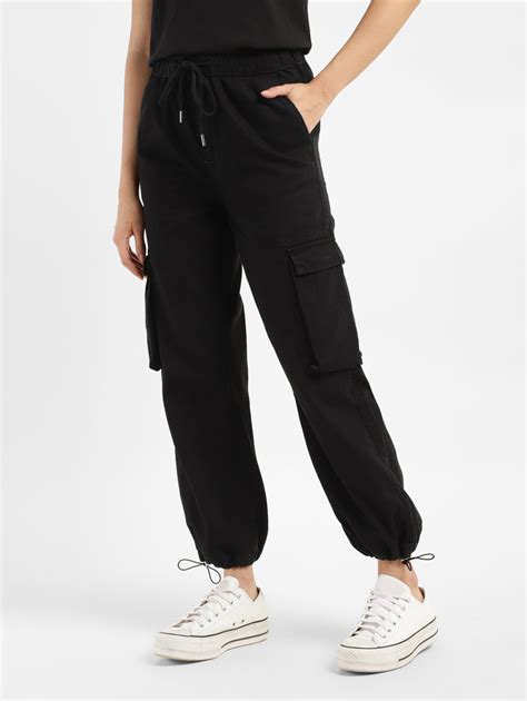 Women's Black Relaxed Fit High Rise Cargo Jogger – Levis India Store