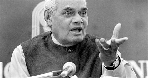 हिन्दू तन मन हिन्दू जीवन कविता – Hindu Tan Man Hindu Jeevan (Lyrics & PDF)