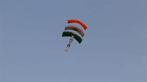 Air Force Para Jump Instructor Suffers Injuries During 'Demo Drop' In ...