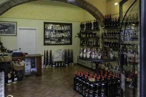 Enoteca Foto & Bild | dokumentation, sommer, italien Bilder auf ...