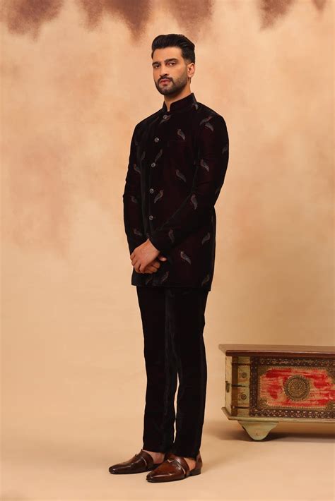 Wine Embroidered Front Open Short Jacket Set – Laromani