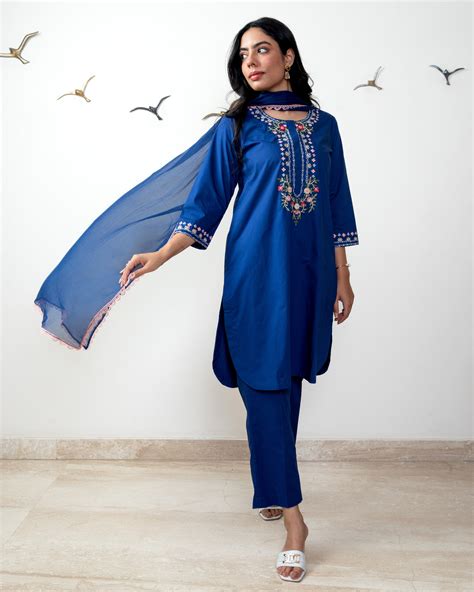 Noor – August By Avni