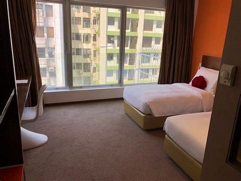 DASH LIVING ON PRAT - Reviews, Photos, Rate Comparison
