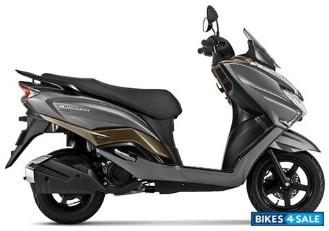 Photo 2. Suzuki Burgman Street Bluetooth Enabled Scooter Picture ...