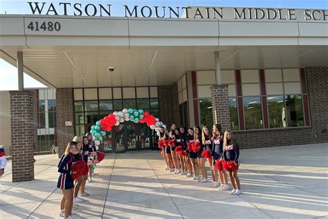 New year, new middle school: Loudoun Co. schools are back in session ...