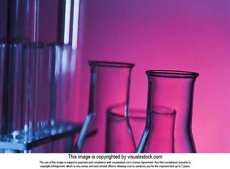 Science Laboratory Research and Development Scientific glassware for ...
