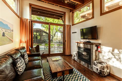 Cabin Rentals Near Jackson Hole Wyoming | Lodging in Jackson Hole WY ...