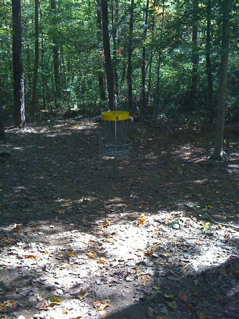 Hole 5 • Nevin Park (Charlotte, NC) | Disc Golf Courses | Disc Golf Scene