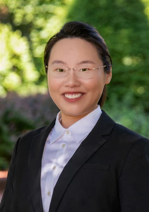 Cataracts Specialist | Sarah C. Xu, MD | Medical Eye Center
