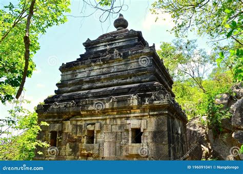 The Ancient Funan Sites Of Angkor Borei And Phnom Da Is A Hill And The Name For The First Art ...
