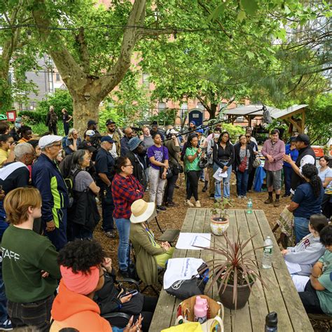 Bronx Green-Up | New York Botanical Garden