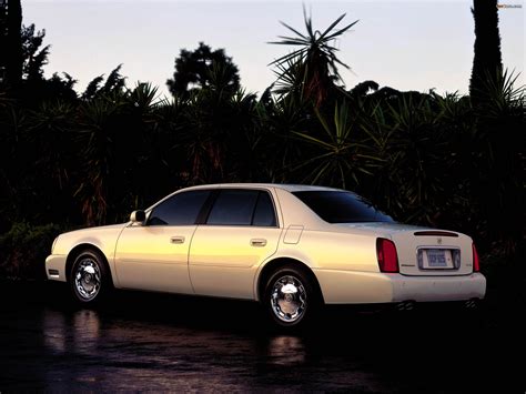Cadillac DeVille DHS 2000–05 images (2048x1536)