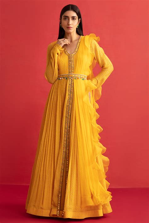 MADHURI DIXIT IN MARTHA – Ridhi Mehra