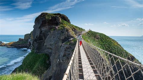 Carrick-a-Rede Rope Bridge - Ballintoy - Causeway Coast & Glens