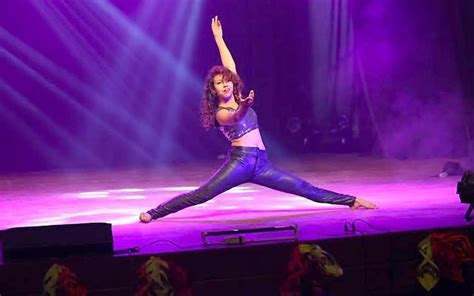 Explode Dance 的图像结果