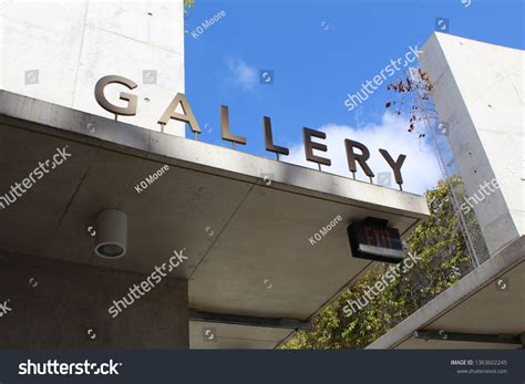 Creative Building Signage 的图像结果