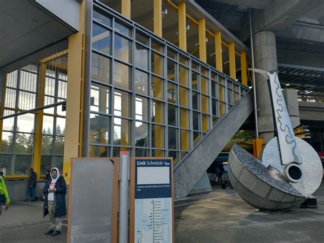 Tukwila Gets Serious about Transit-Oriented Housing » The Urbanist