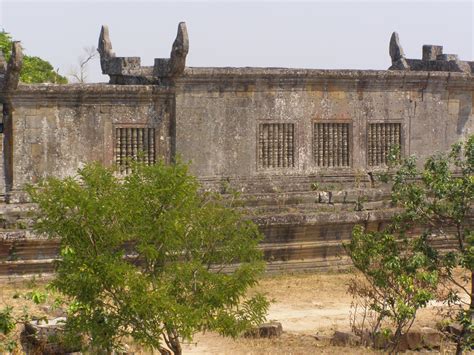 BUDDHIST NATIONS THAILAND AND CAMBODIA ARE FIGHTING OVER A 12350 YEAR ...