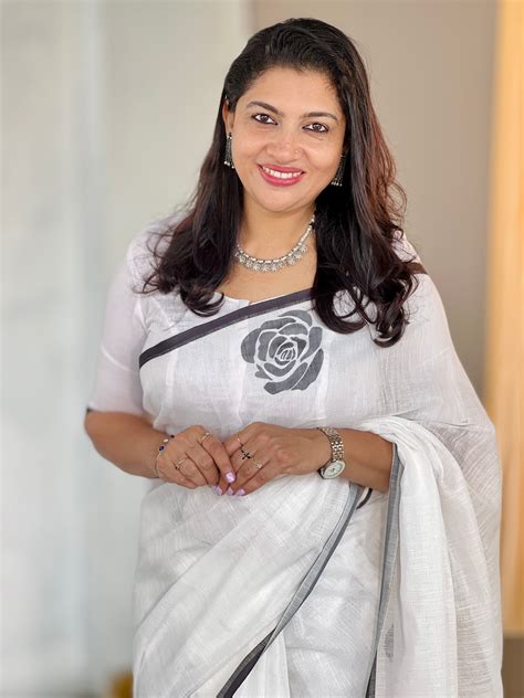 Floral Digital Printed Bhagalpuri Linen Saree | HT211 – Aham Designer ...