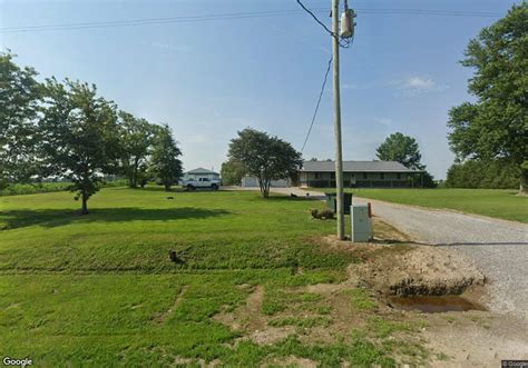 232 Palm Ln, Flora, IL 62839 | Homes.com