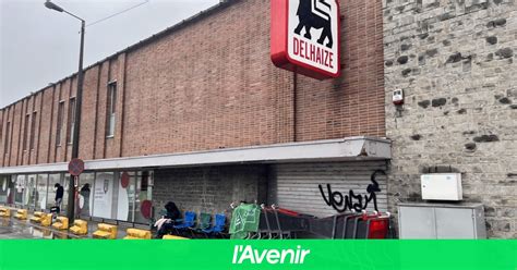 Grève au Delhaize de Dinant: les travailleurs prennent leur service ...