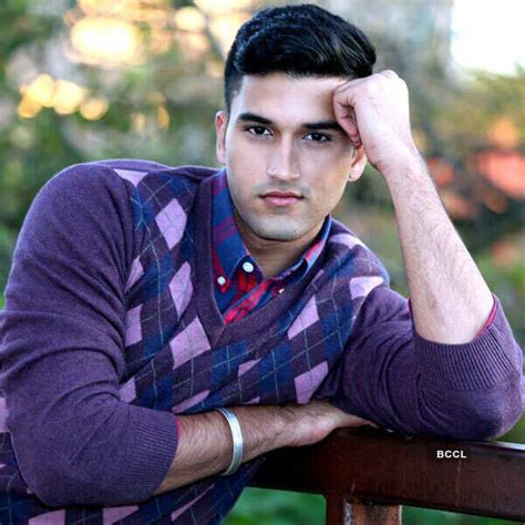 Mr India 2014 finalist Gurfateh Singh Pirzada's pensive photoshoot