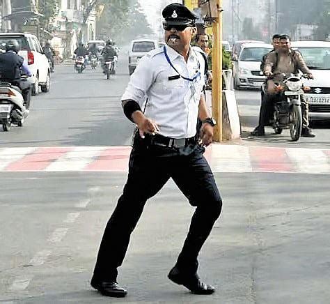 Bhopal diary | Dancing head constable demoted for misconduct