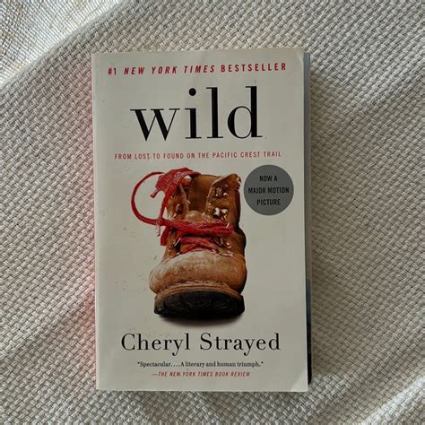 Wild by Cheryl Strayed, Paperback | Pangobooks