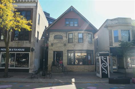 Wisconsin Design Team sets the stage for stylish Wisco apparel - The ...