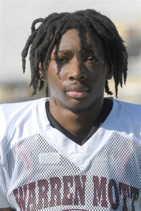 Photo gallery of Warren-Mott football practice – Macomb Daily