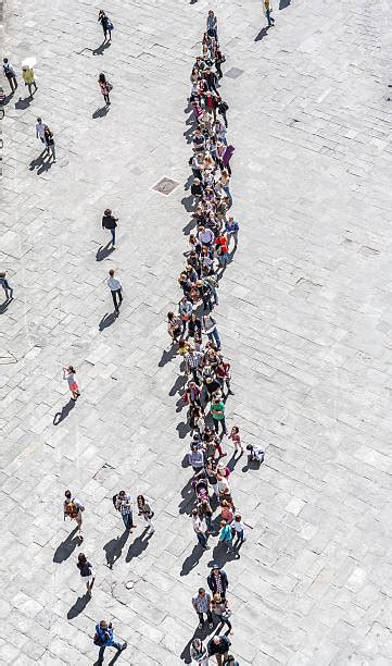 Computer Long Line of People 的图像结果