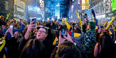 New York City ushers in 2022 with ball drop in Times Square