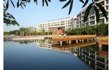 俯瞰校园-柳州铁道职业技术学院