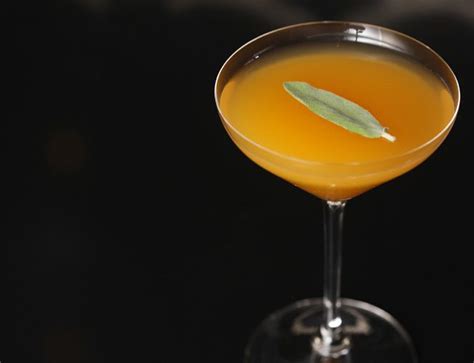20 MustHave Whiskey Based Cocktails For Every New Year Party