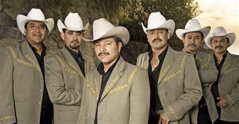 LUCIO PEÑA - Los Invasores de Nuevo León - LETRAS.COM