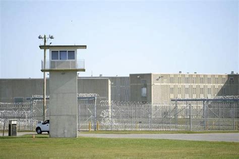 Reporters Discuss Dangers Of Staff Shortage In NC Prisons | WFAE 90.7 - Charlotte's NPR News Source
