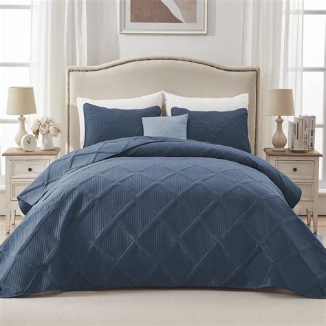 Amazon.com: Exclusivo Mezcla Ultrasonic Quilt Set King Size, 3 Pieces ...