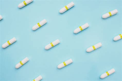 How toxic tampon ingredients are making your cramps worse – Velle Wellness