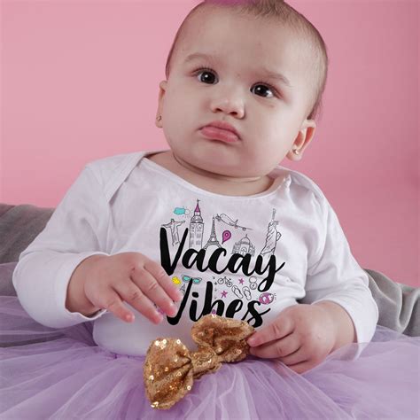 Vacay Vibes Matching Family Tees
