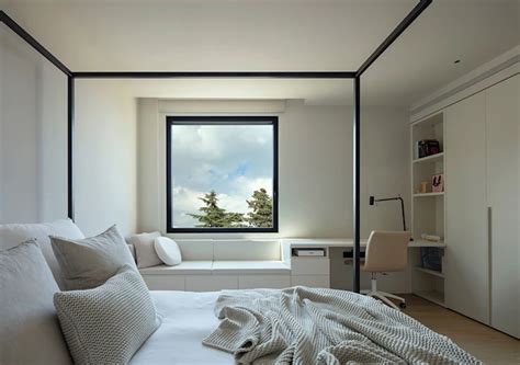 Aluminium double glazed window - TECHNAL