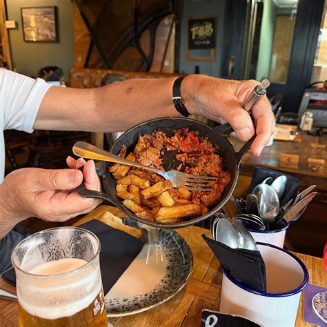 TAN HILL INN (Low Row) - Inn Reviews, Photos, Rate Comparison - Tripadvisor
