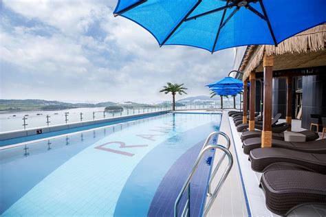 Ramada Plaza by Wyndham Yeosu Pool: Pictures & Reviews - Tripadvisor