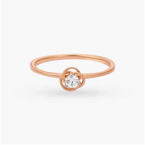 Solitaire Shimmer Finger Ring