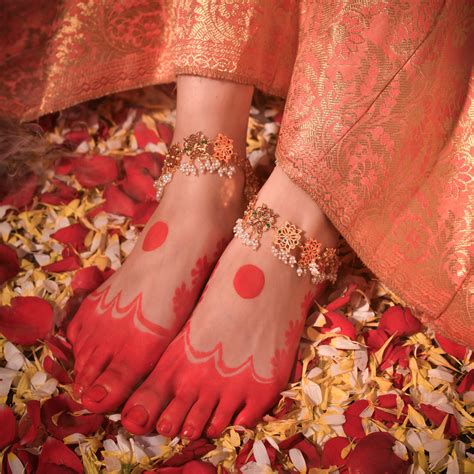 Purani Dilli Gulbaano Gold Plated Silver Anklets – Totapari