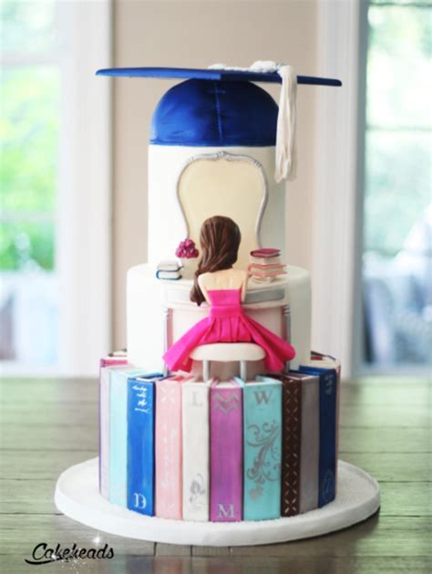 Image result for Graduation Cap Cake Decorations