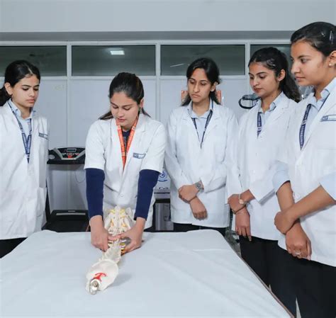 Top/Best Physiotherapy College in Gurgaon, Haryana & Delhi NCR