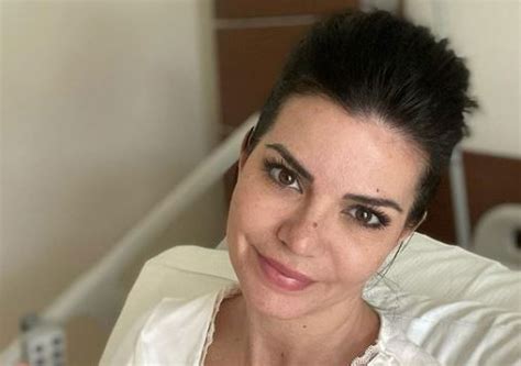 Laura Torrisi, ricoverata e operata: "battaglia che combatto da anni"