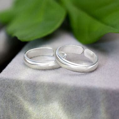 Silver Shiny Toe Ring