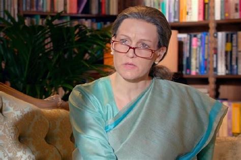 'தி ஆக்ஸிடென்டல் பிரைம் மினிஸ்டர்' பட டிரைலர் வெளியீடு | பொழுதுபோக்கு ...